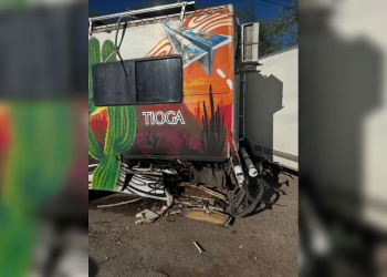 Influencer argentino denuncia choque a su casa rodante en Magdalena; busca que el responsable pague los daños