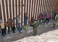 El exjefe de la Patrulla Fronteriza recuerda el caos provocado por la oleada de migrantes de « Biden », mientras que las medidas de Trump logran un cambio histórico