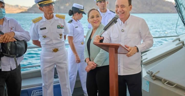 Sonora incorpora el exbuque Azueta al Sistema Arrecifal Artificial de San Carlos