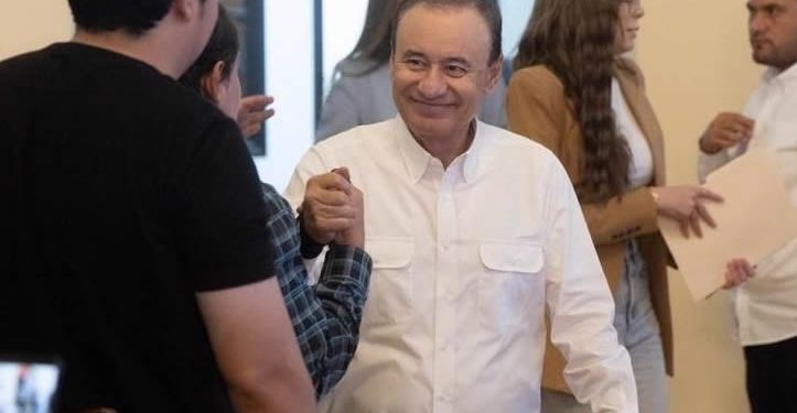 Hijo de Guadalupe Taddei es mi secretario particular por méritos propios: Alfonso Durazo