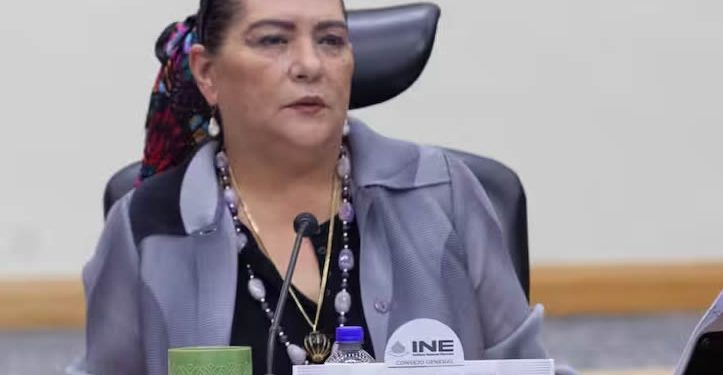 Chofer de Guadalupe Taddei aparece como apoderado de empresa proveedora del INE
