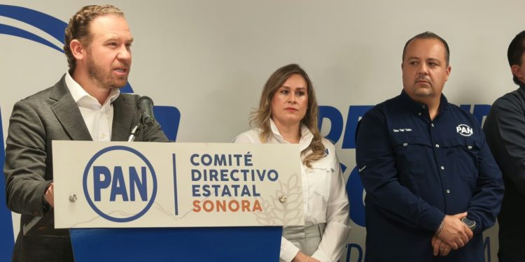 PAN y PRI avanzan en negociaciones para competir juntos en Sonora rumbo a 2027