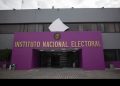 INE ordena a los partidos que postulen mujeres en al menos nueve de 17 gubernaturas en disputa