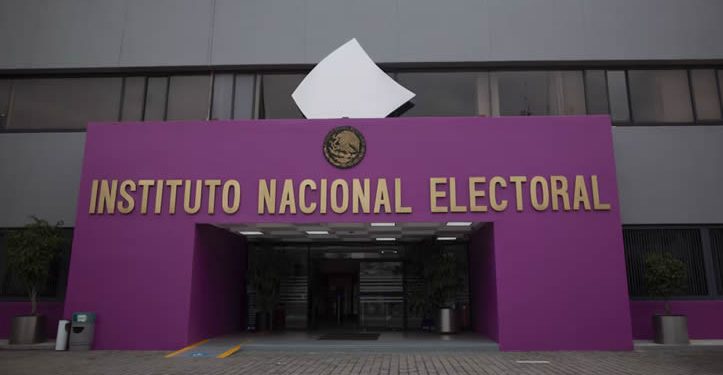 INE ordena a los partidos que postulen mujeres en al menos nueve de 17 gubernaturas en disputa