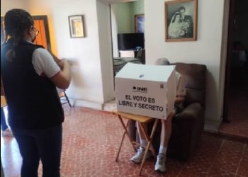 Personas imposibilitadas para ir a votar a la casilla podrán hacerlo de manera anticipada en su domicilio: INE