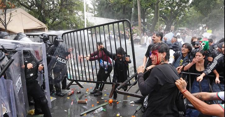 CNDH y Segob ya investigan abusos policiales en manifestación por el agua en Guadalajara: Sheinbaum