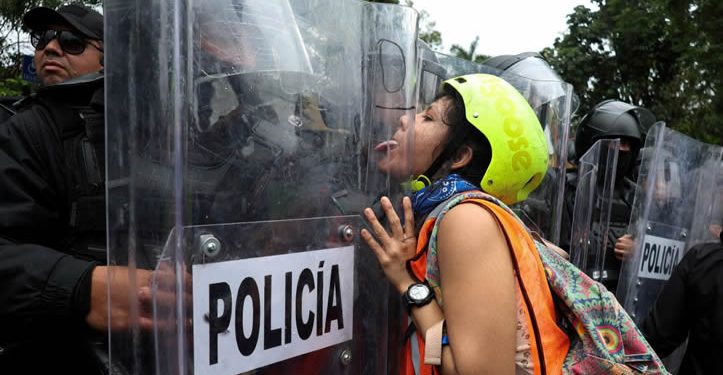Amnistía Internacional condena represión a manifestantes en Jalisco