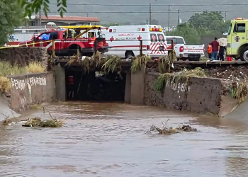 Muere una persona arrastrada por la corriente de un arroyo durante las intentas lluvias en Guaymas