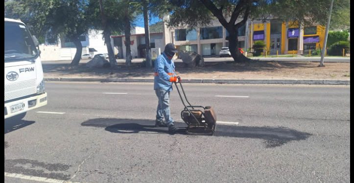 Refuerza Gobierno de Hermosillo programa de bacheo y atención de calles en la ciudad