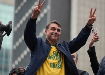 Flavio Bolsonaro reacciona a su derrota en elecciones de Brasil: “Es imposible reconocer el resultado”