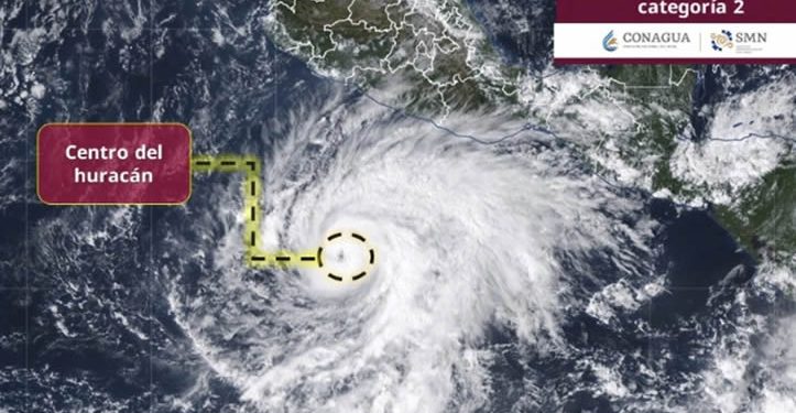 Huracán ‘Vance’ se intensifica a categoría 2 y amenaza con lluvias y oleaje en Guerrero