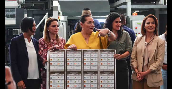 ‘Coyotes electorales’, un puñado de empresas acapara un mercado millonario desde hace décadas