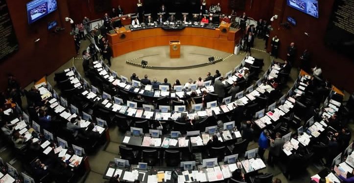 Senado declara constitucionalidad de reforma para prohibir doble nacionalidad a presidentes y gobernadores