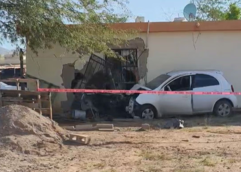 Conductora Choca Contra Casa en Hermosillo; Hay Dos Lesionadas