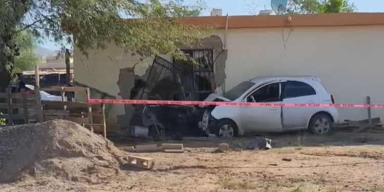 Conductora Choca Contra Casa en Hermosillo; Hay Dos Lesionadas