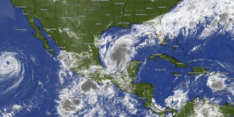 La tormenta tropical ‘Isaías’ se fortalece en el golfo y amenaza con llegar como huracán a Estados Unidos
