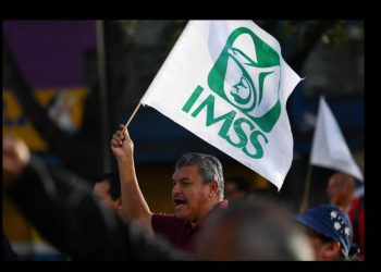 Tras reconocer fallas en sistema de salud, Sheinbaum presenta grupo de expertos que modernizará el IMSS, promete avances en un mes