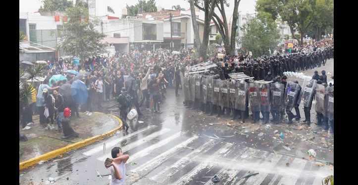 Salen de prisión 32 de los 39 aprehendidos en Jalisco durante marcha del agua: Fiscalía sigue investigando