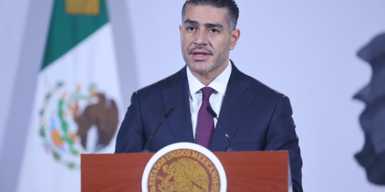 Harfuch anuncia construcción de seis penales tras riña en Mazatlán; prevé capacidad de 18 mil 480 espacios