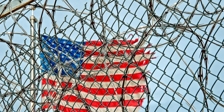 Acusan a 279 personas en Arizona por delitos de inmigración