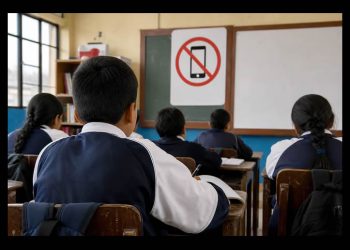 El Senado avala, en comisiones, la regulación de celulares en escuelas de todo el país