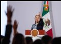 Sheinbaum instruye a Zoé Robledo establecer mesa de negociación salarial con trabajadores del IMSS