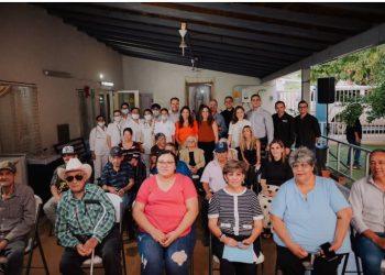 Apoyan Toño Astiazarán y Patty Ruibal a Casa Hogar con paneles solares y eficiencia energética