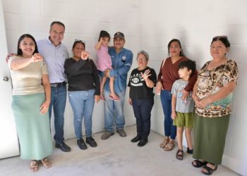 Beneficia Toño Astiazarán a familias de El Ranchito con cuartos adicionales en su vivienda