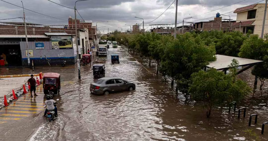 Sheinbaum descarta huachicol en “megadecomiso” en Guanajuato; “toda la instalación tenía permisos”, aclara