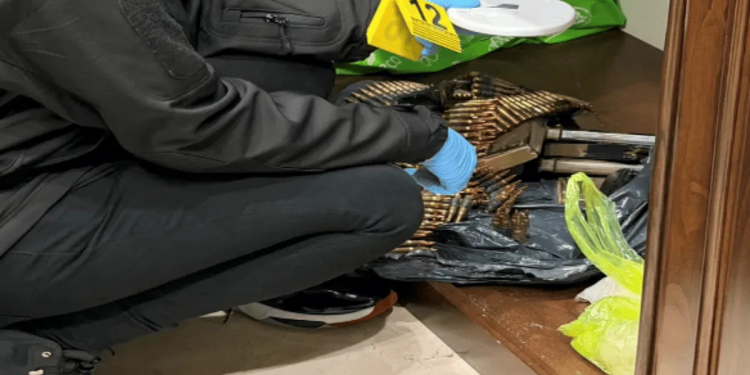 Golpe al crimen en Sonora: detienen a 5 personas y aseguran armas, droga y vehículos tras cateos en Nogales